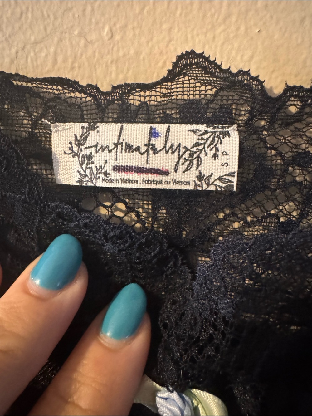 NWOT Intimately by Free People Lacey Essential Cami in Black - size small - Picture 4 of 8
